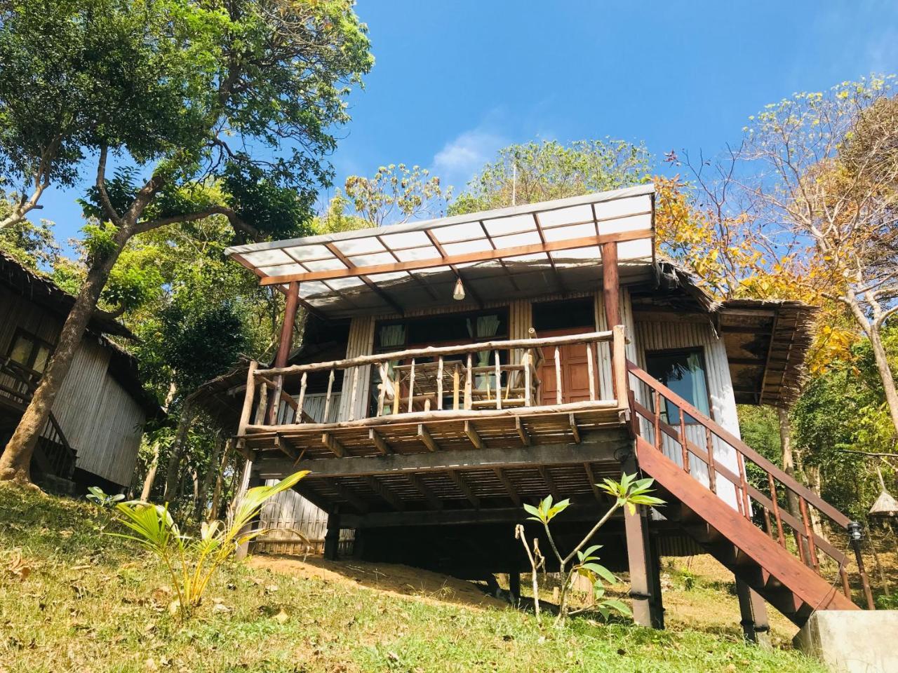 Sunwaree Phi Phi Resort Buitenkant foto